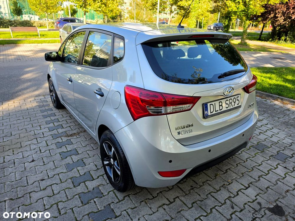 Hyundai ix20 1.4 blue Comfort - 11
