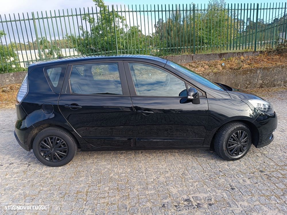Renault Scénic 1.5 dCi Dynamique S - 3