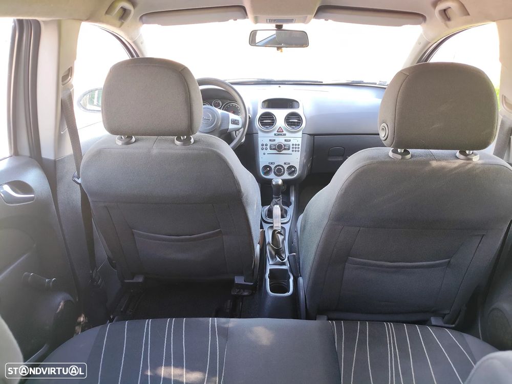 Opel Corsa 1.3 CDTi Enjoy - 11