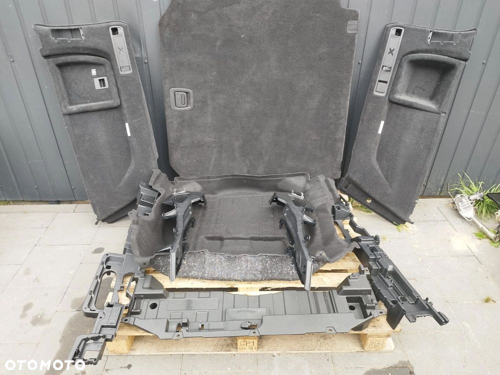 WNĘTRZE BAGAŻNIKA BMW X5 G05 KOMPLET - 1