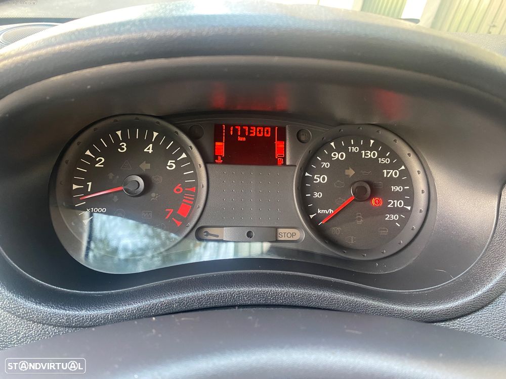 Renault Clio 1.2 16V Confort 130g - 15