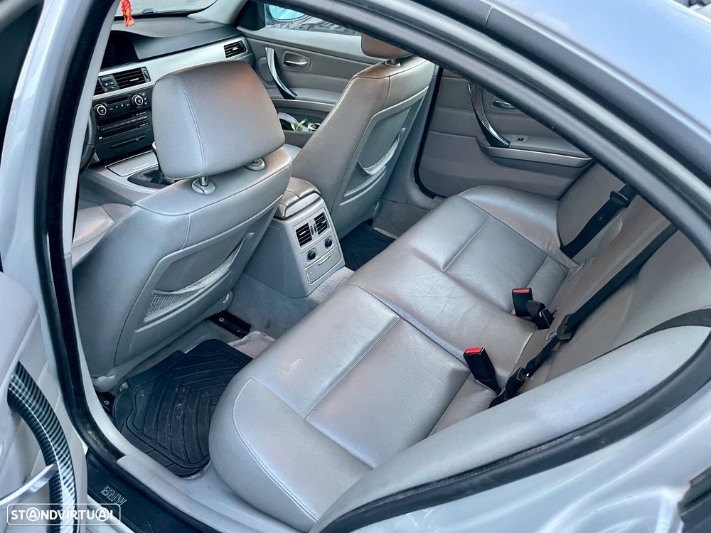 BMW 320 - 30