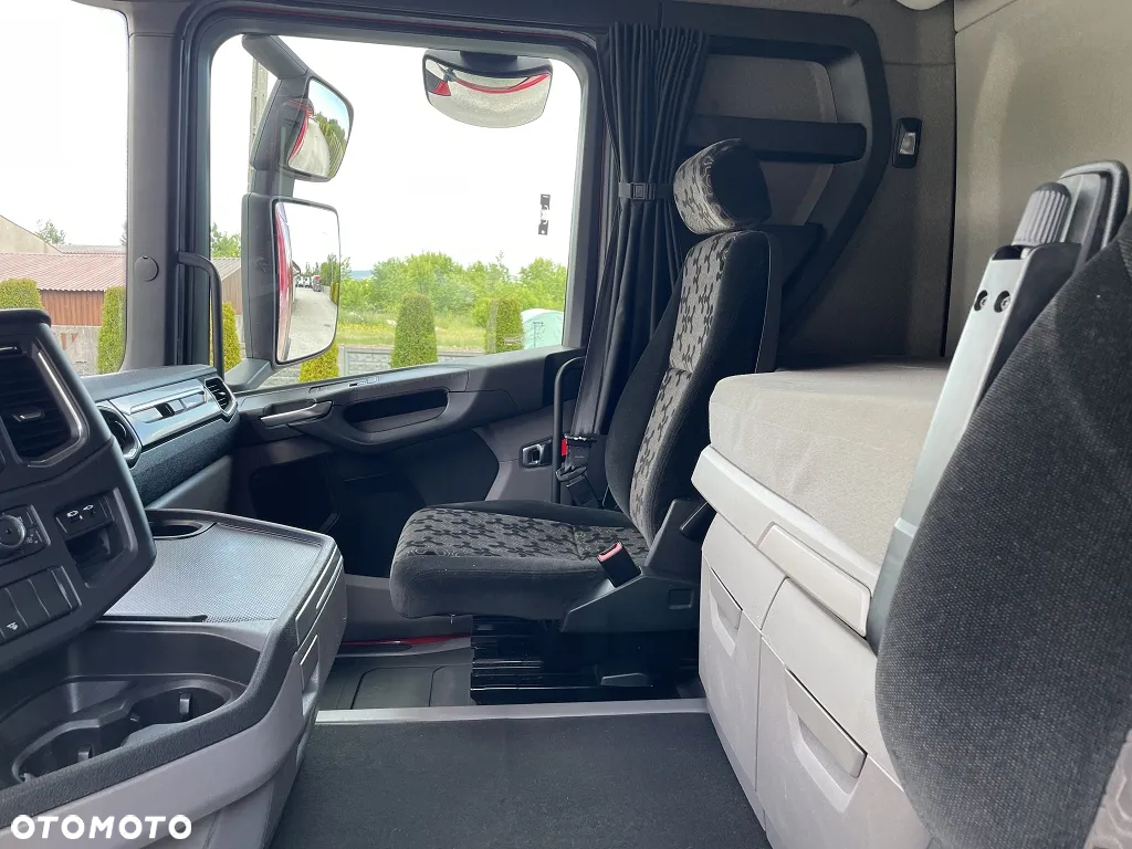Scania R 410 STANDARD / LNG / 20-21R./ KONTRAKT SERWISOWY / PO DUŻYM SERWISIE / STAN JAK NOWY / SALON / - 16