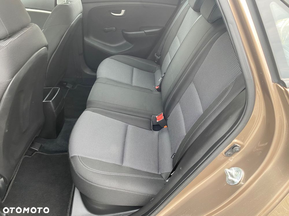 Hyundai i30 1.4 Fifa World Cup Edition - 28
