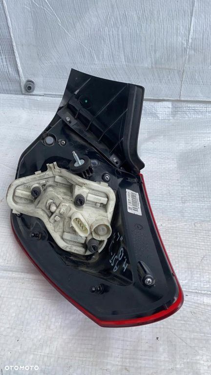 OPEL ASTRA IV 4 J HB lampa tylna lewa tył - 2