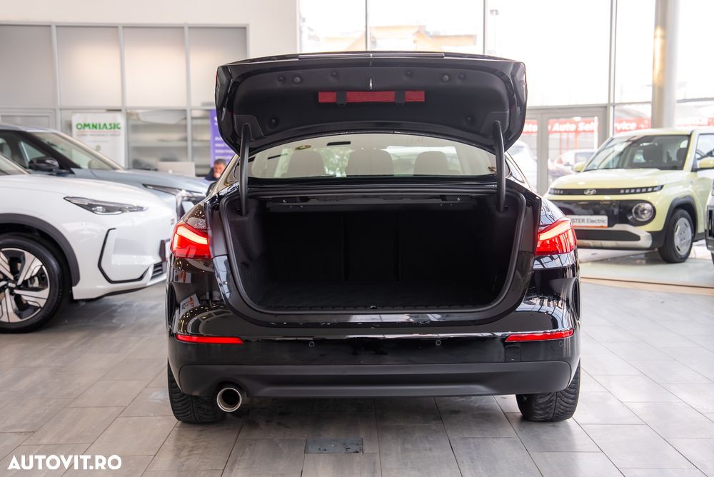 BMW Seria 2 218i Luxury Line - 13