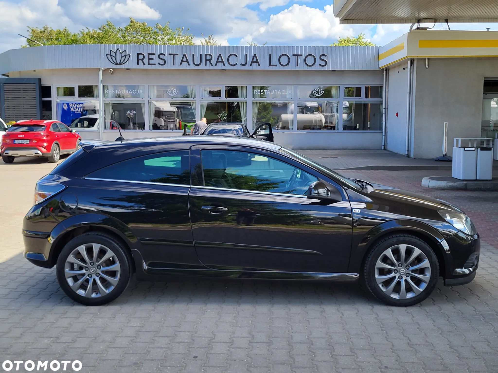 Opel Astra GTC 1.6 Cosmo - 6