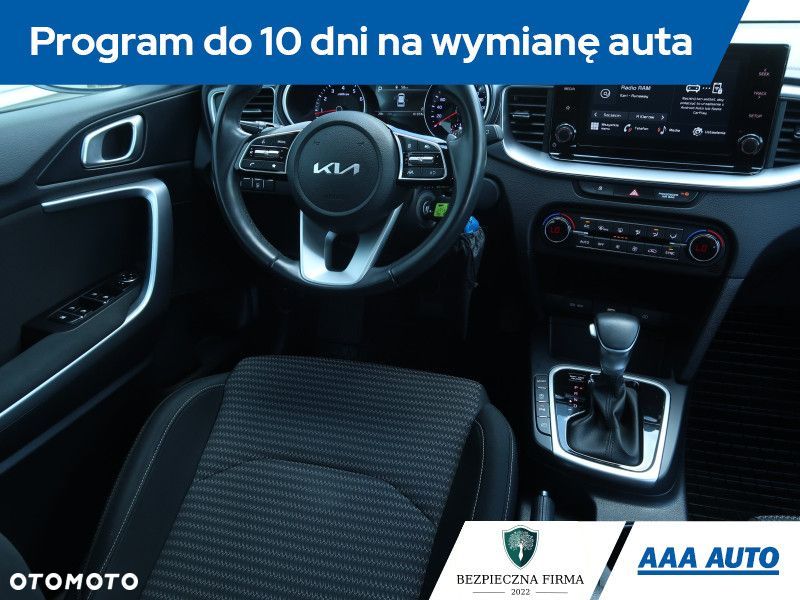 Kia Ceed - 8