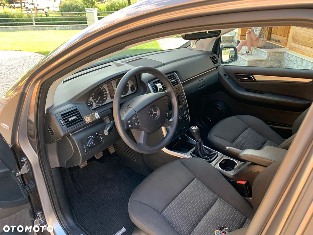 Mercedes-Benz Klasa B 180 BlueEFFICIENCY - 7