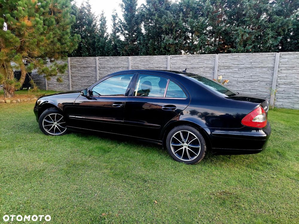 Mercedes-Benz Klasa E 200 CDI Classic - 9
