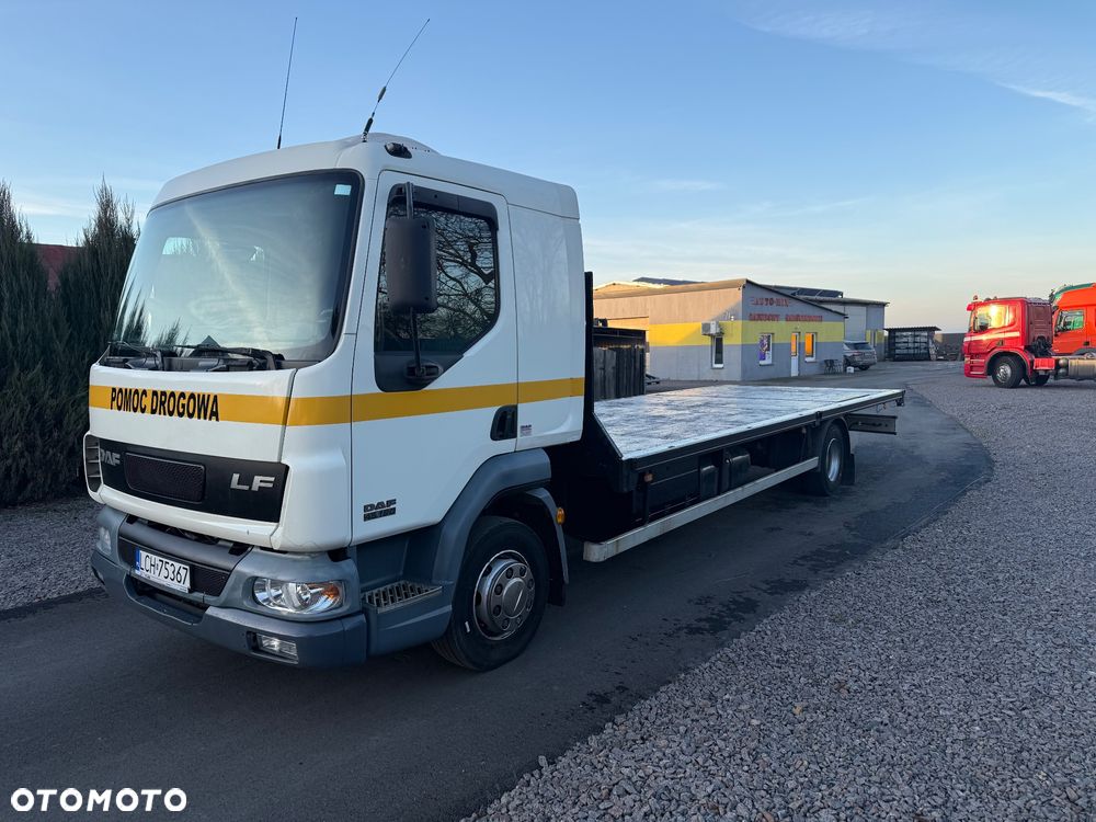 DAF LF 45.180 Pomoc drogowa autolaweta - 2