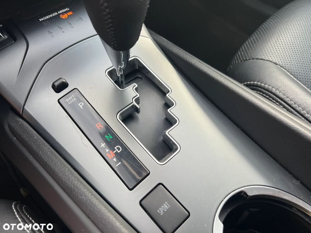 Toyota Avensis 1.8 Prestige MS - 14