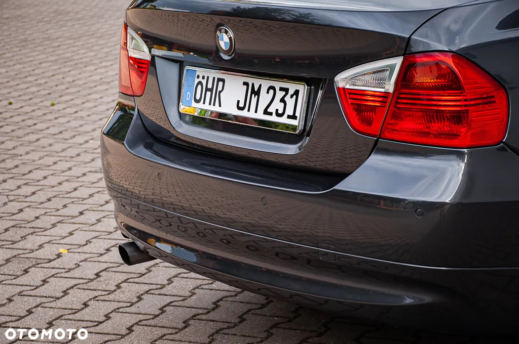 BMW Seria 3 320i - 27