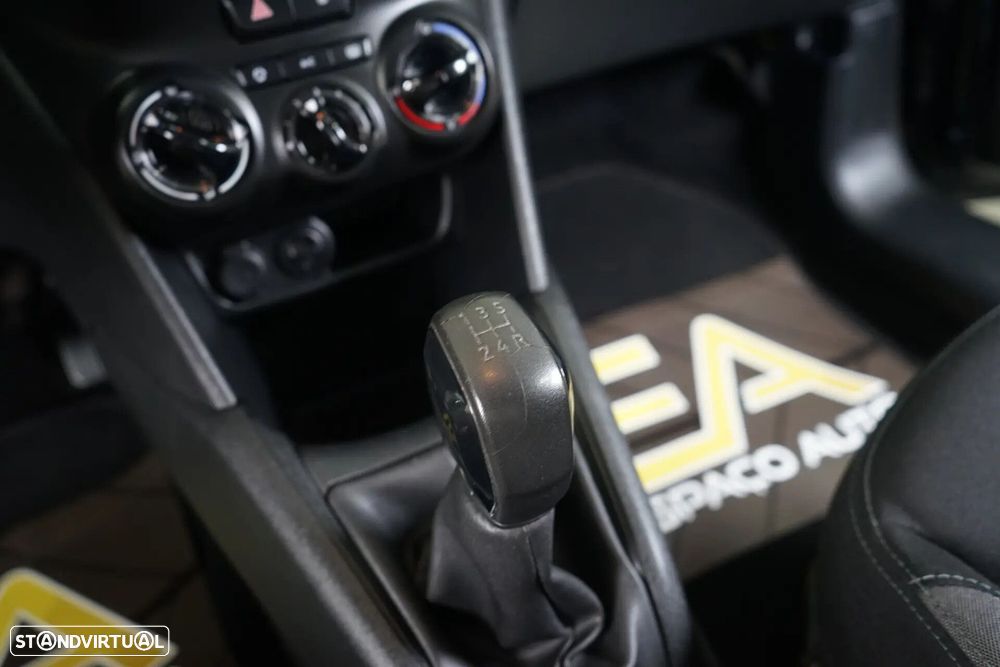 Peugeot 208 1.2 PureTech Style - 28