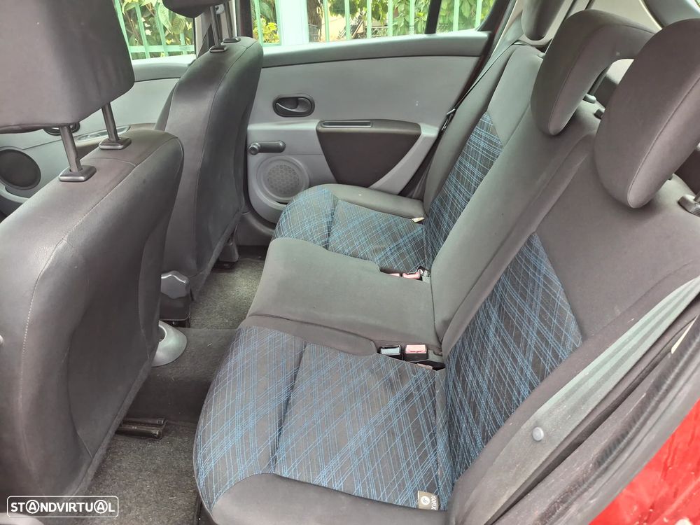Renault Clio 1.5 dCi Confort - 14