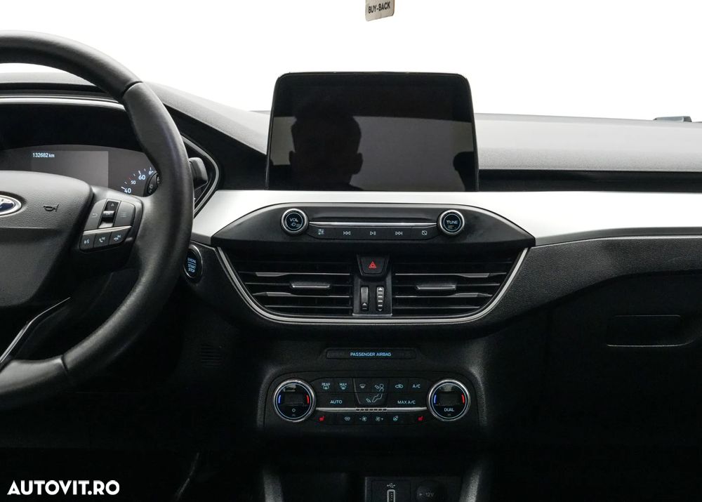 Ford Focus 1.0 EcoBoost Titanium Business - 18