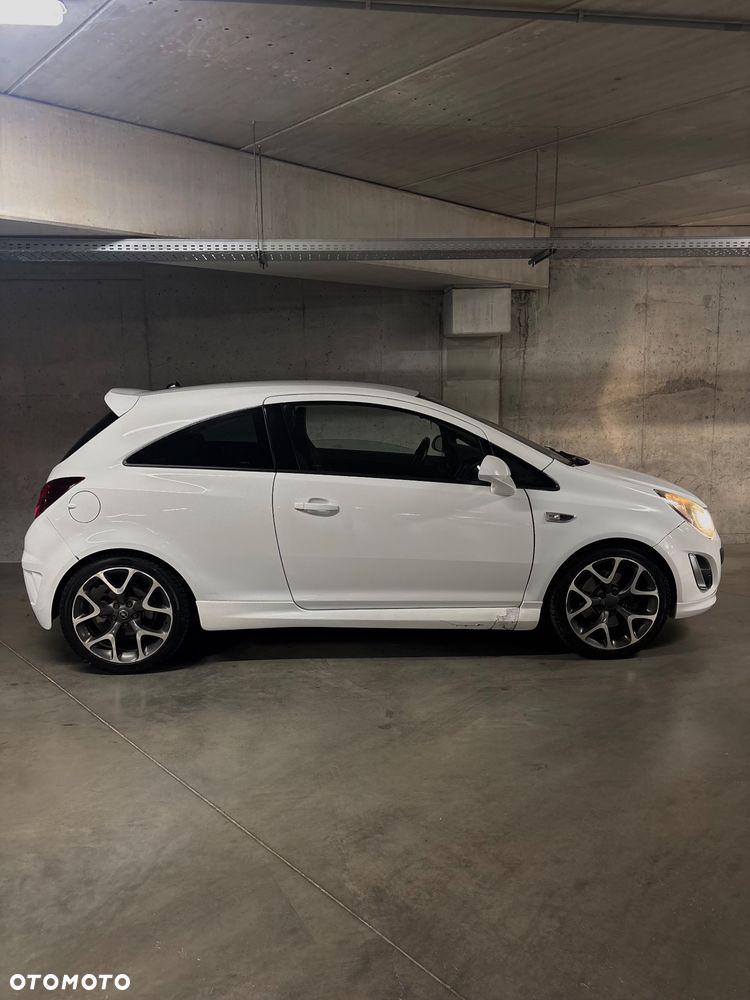 Opel Corsa 1.6 Turbo OPC - 23