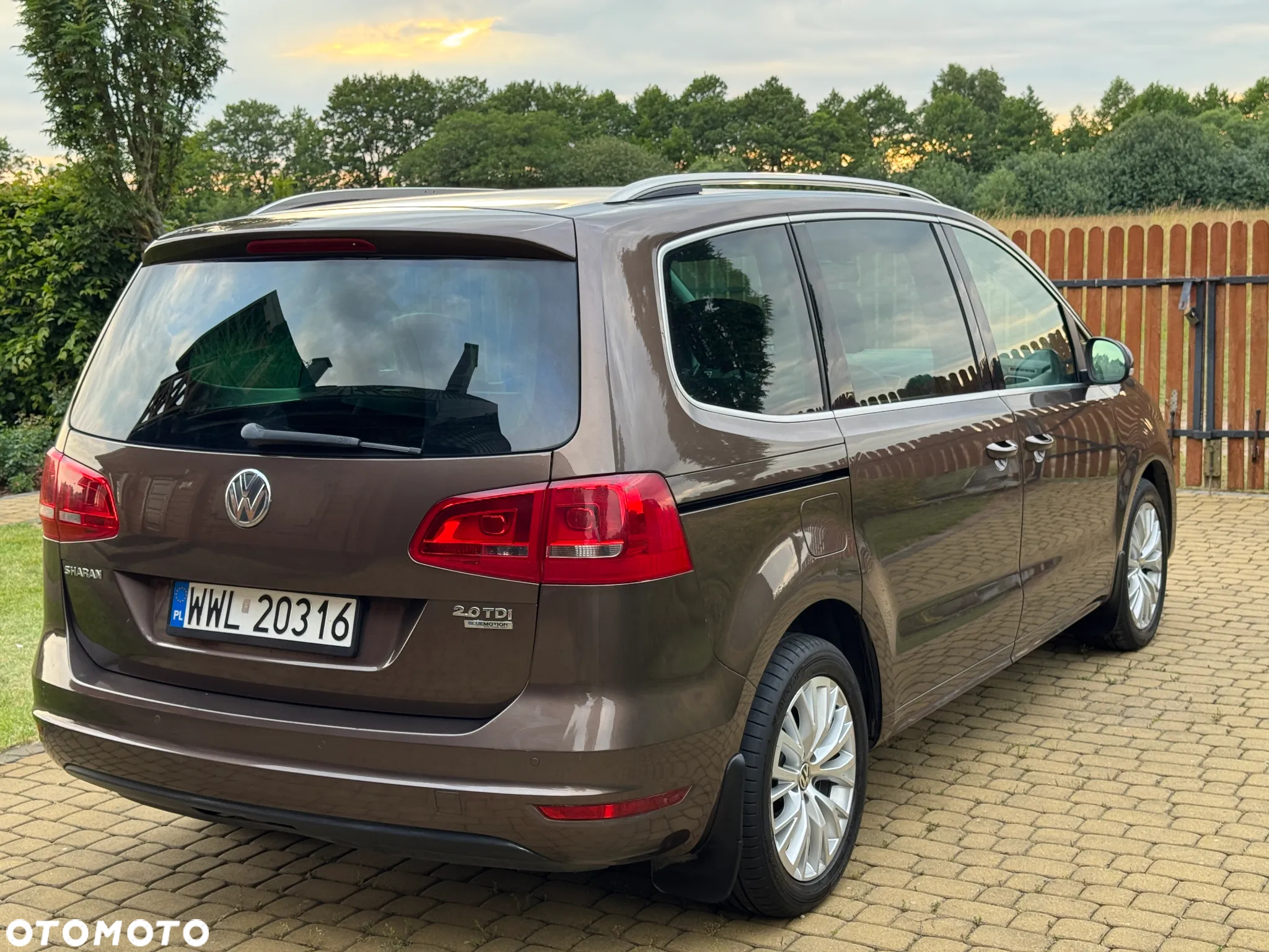 Volkswagen Sharan 2.0 TDI Highline DSG - 3