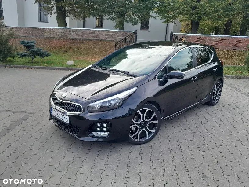 Kia Ceed 1.6 CRDi 136 ISG GT Line - 10