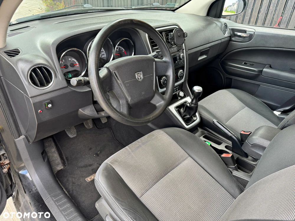 Dodge Caliber 2.0 SE - 12