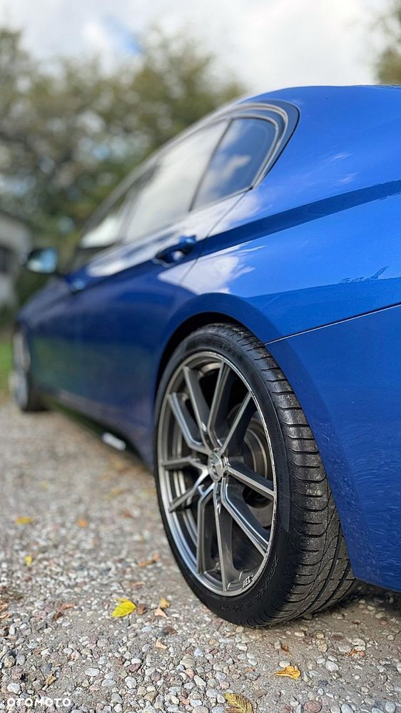 BMW Seria 3 320d - 24