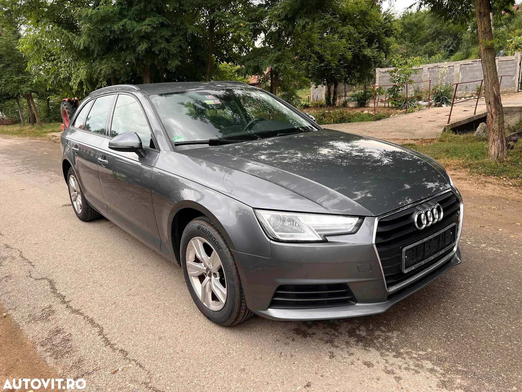 Audi A4 Avant 1.4 TFSI S tronic - 1