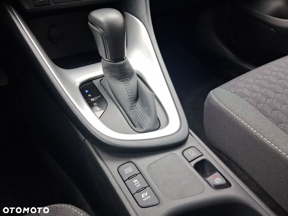 Toyota Yaris Hybrid 1.5 Comfort - 22