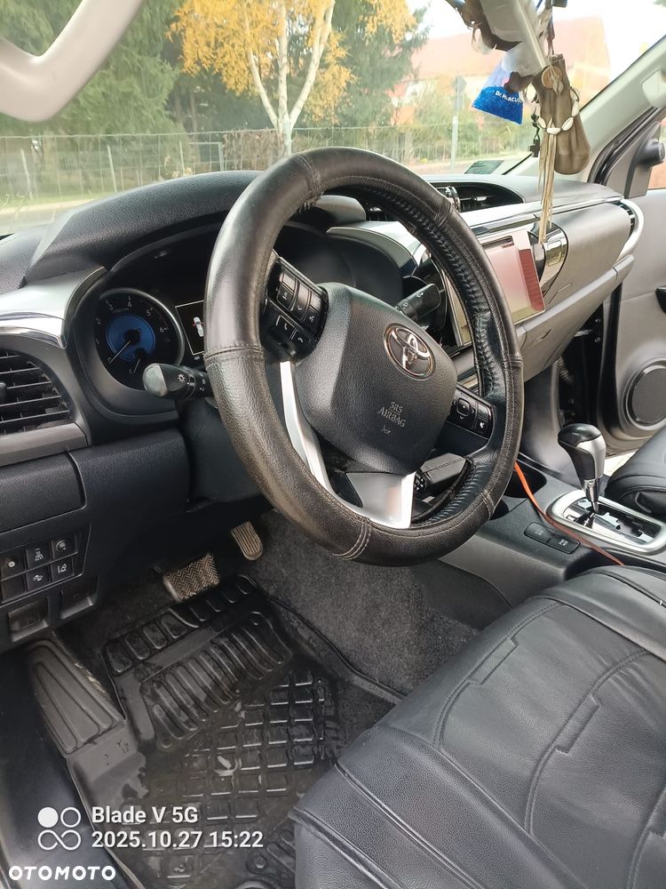 Toyota Hilux - 8