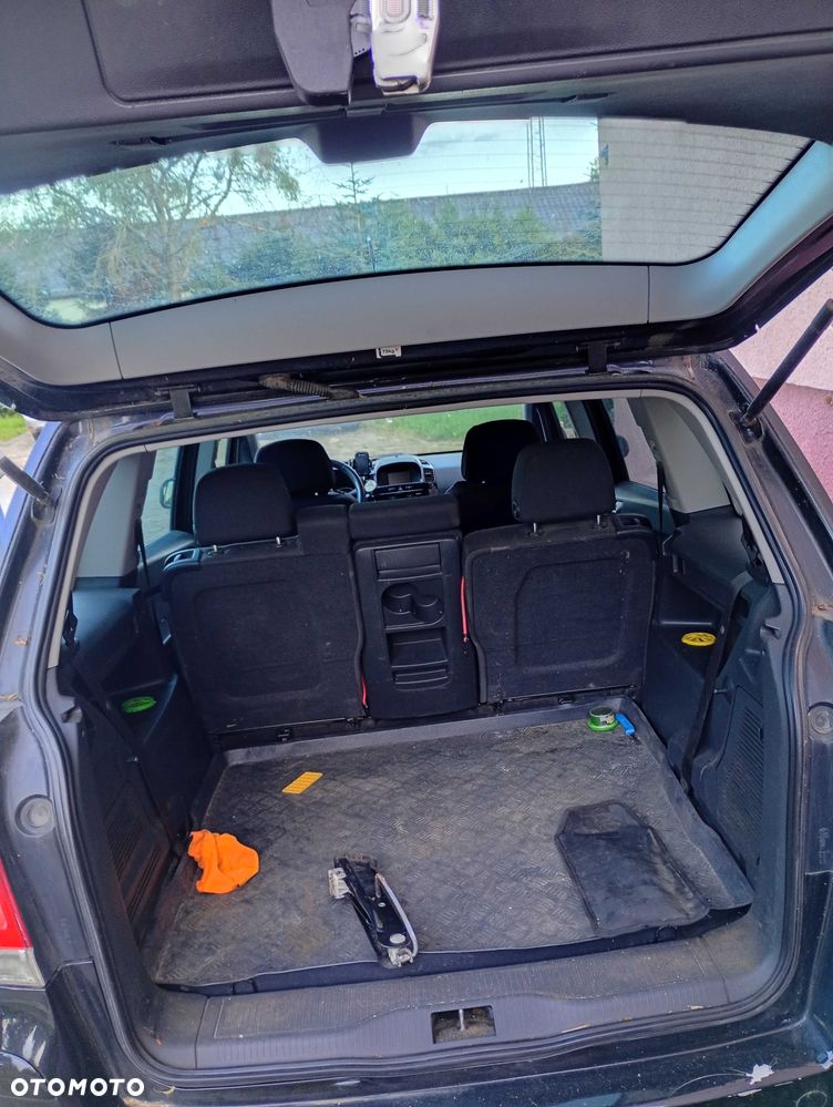 Opel Zafira - 4