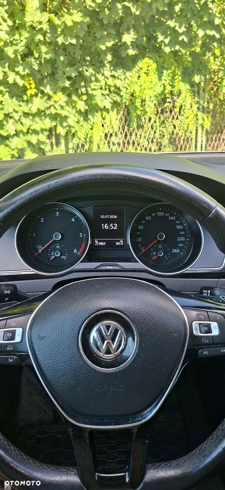 Volkswagen Passat - 14
