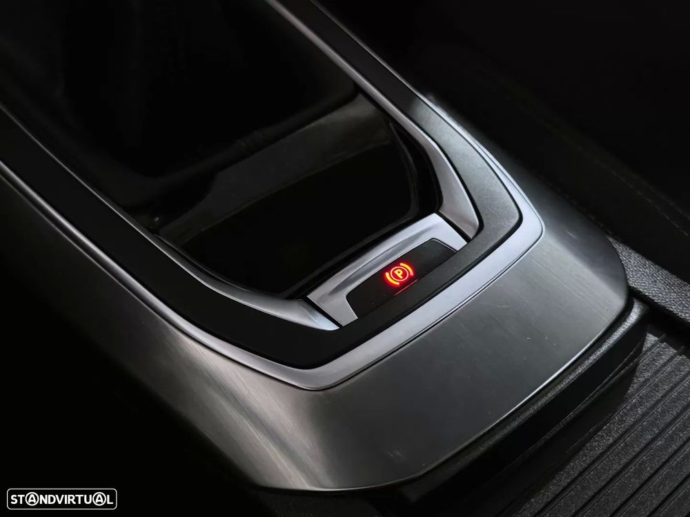 Peugeot 308 1.6 e-HDi Allure J17 - 16