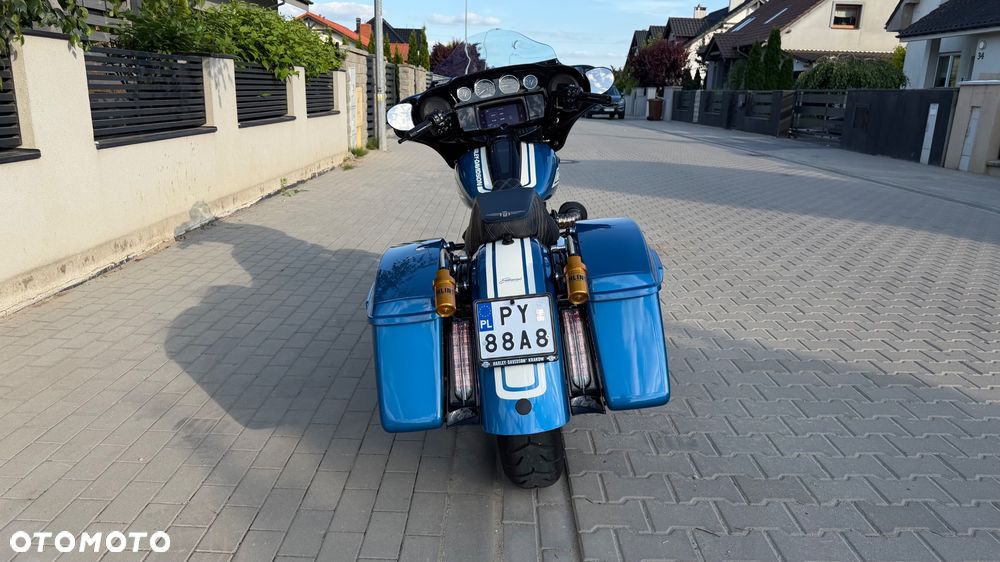 Harley-Davidson Touring Street Glide - 4