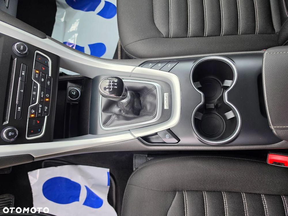 Ford Mondeo 2.0 TDCi Titanium - 24