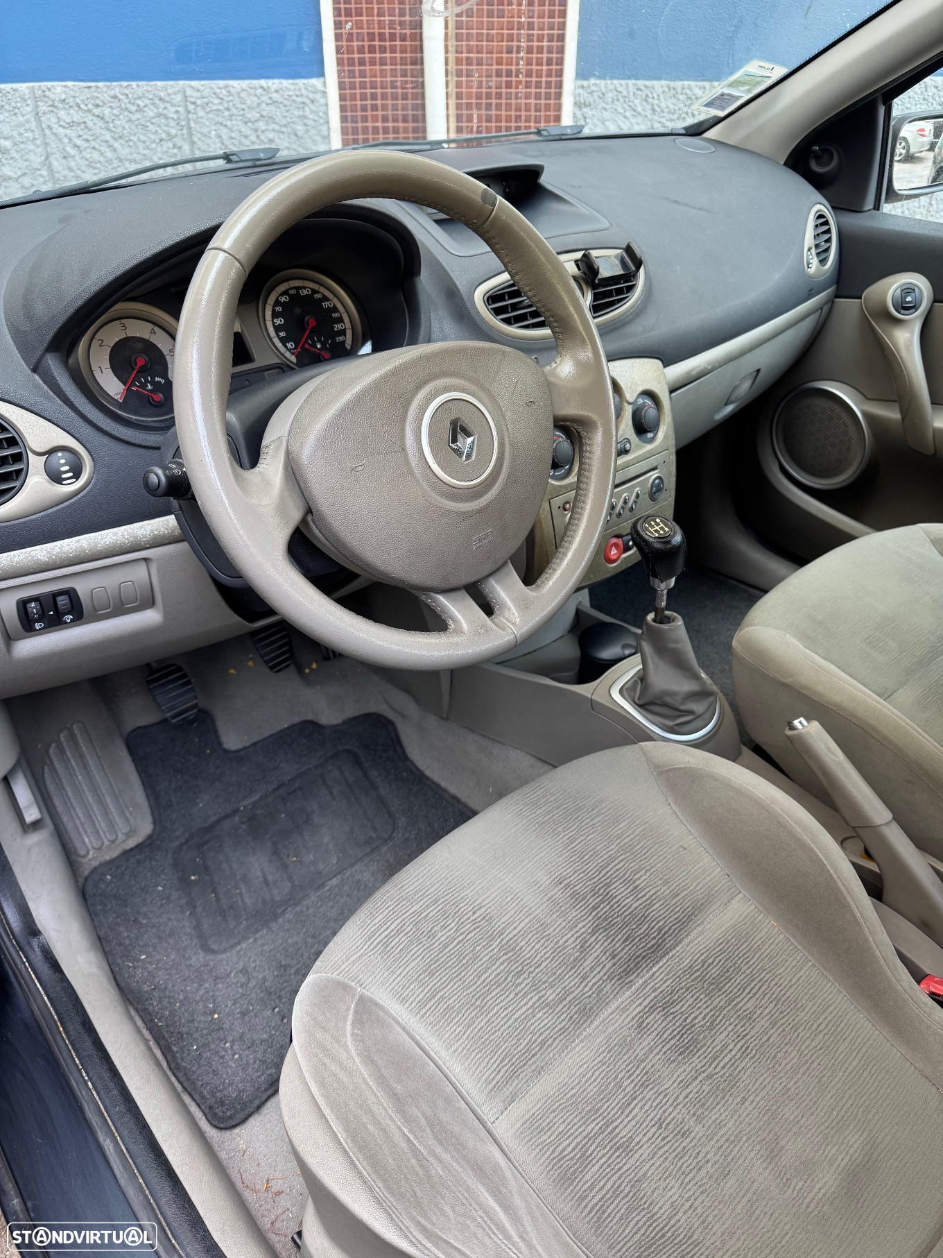 Renault Clio 1.5 dCi Confort - 11