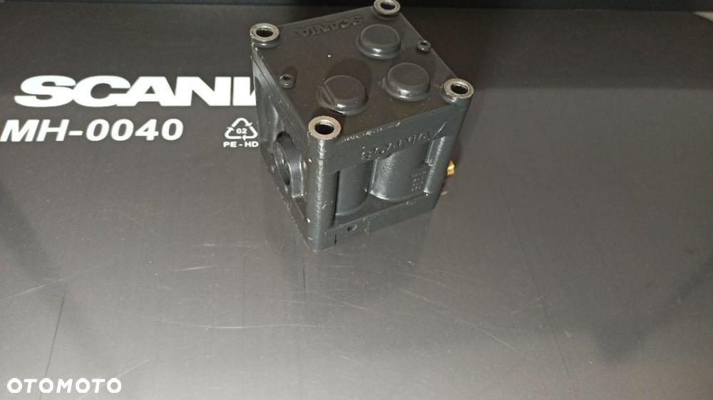 Oryginalny zaworów EGR V107 Scania 2642027 / 2447593 - 3