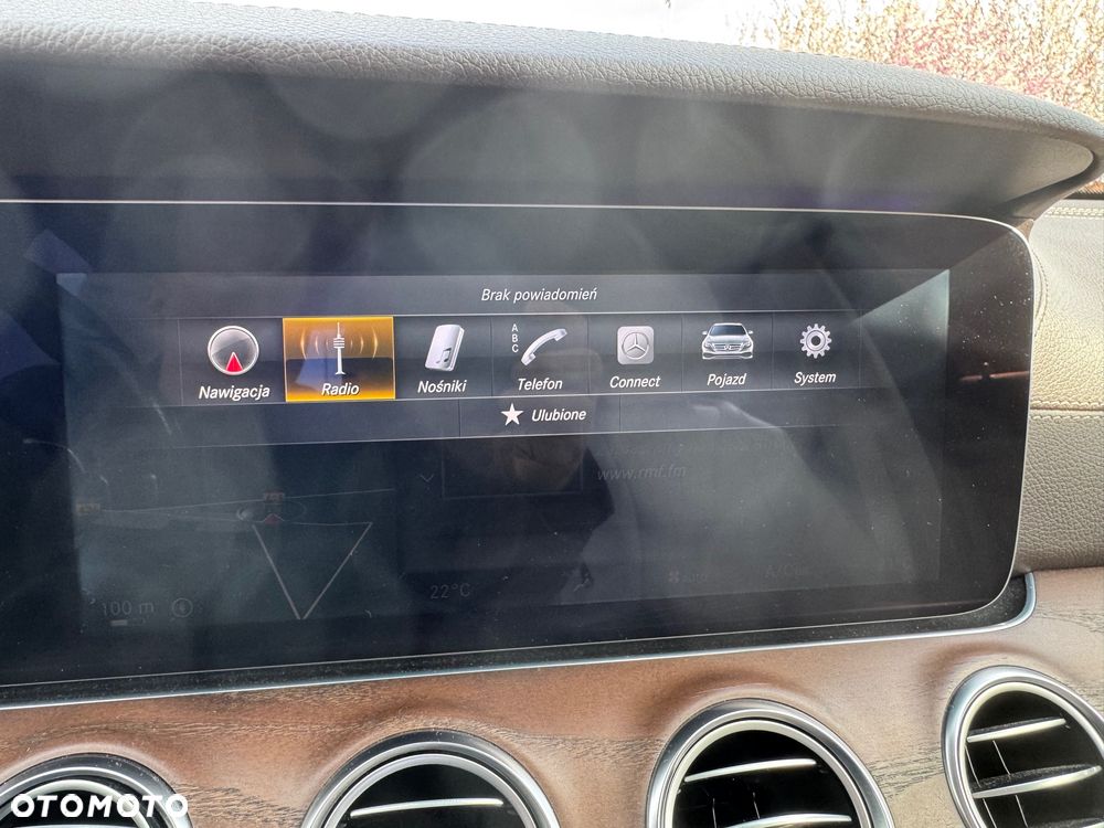 Mercedes-Benz Klasa E 220 d Business Edition 9G-TRONIC - 27