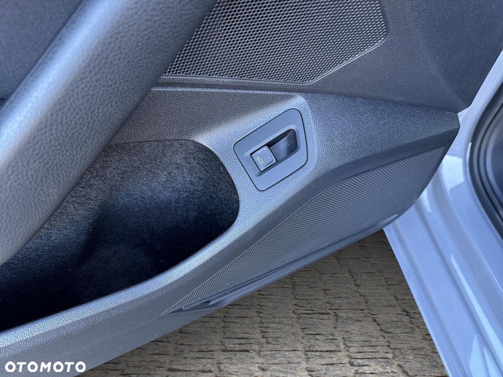 Volkswagen Passat - 20