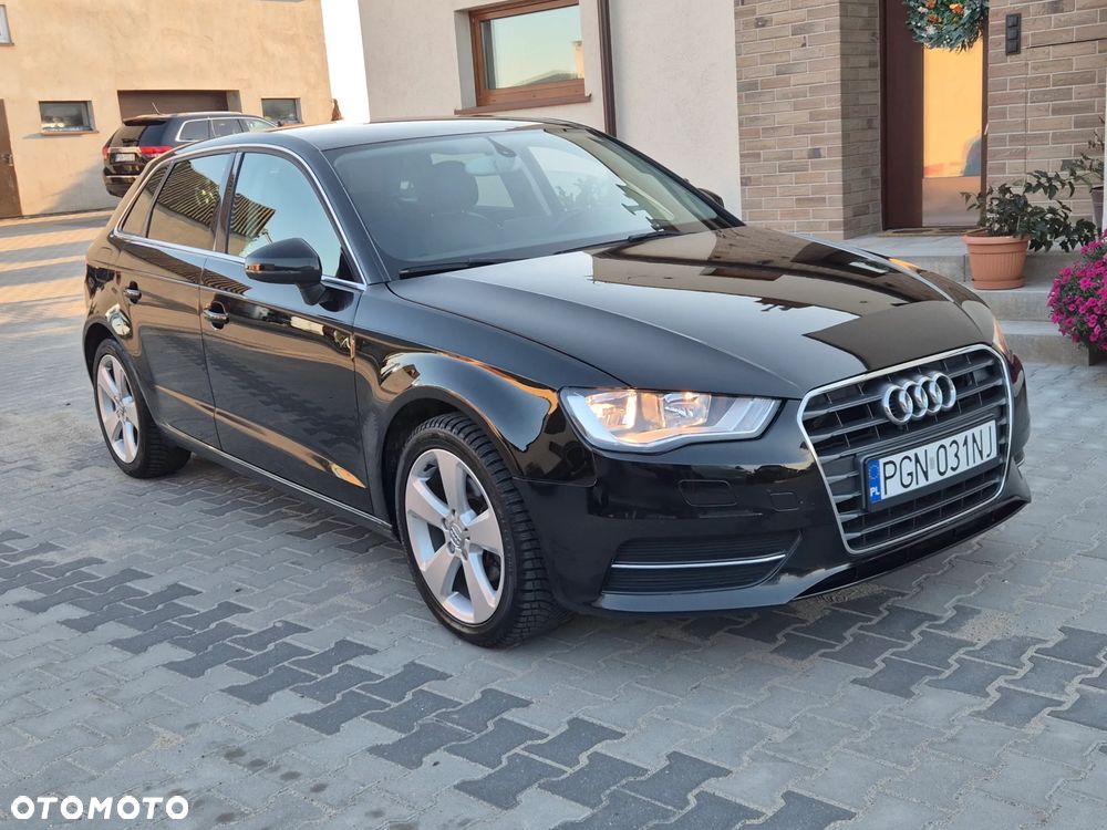 Audi A3 Sportback 1.6 TDI Ambiente - 17