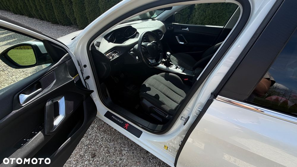 Peugeot 308 1.2 PureTech Active S&S - 10