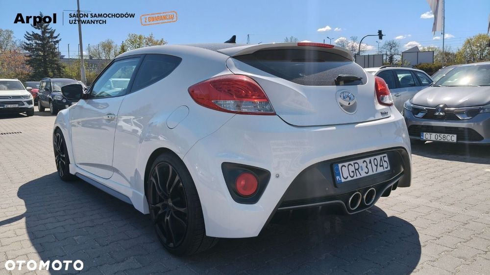 Hyundai Veloster - 2