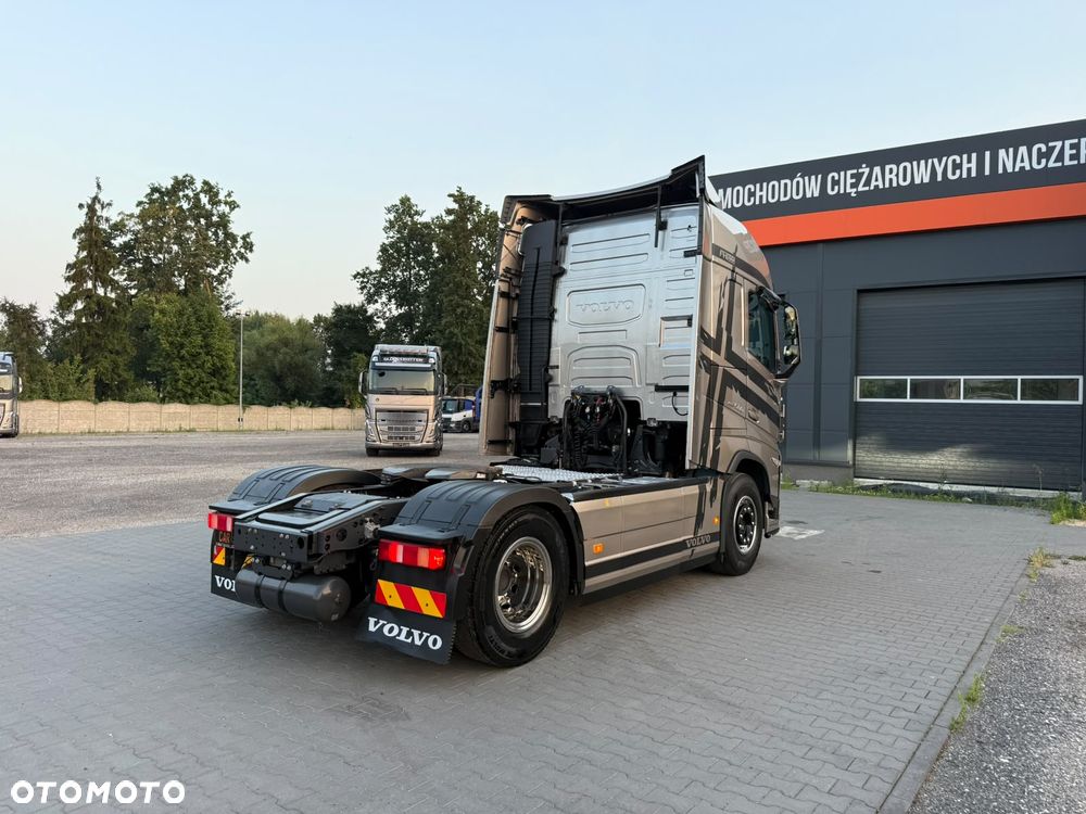 Volvo FH500/EURO6//METALIK/FULL LED/NAVI/KLIMA.POSTOJOWA/SPROWADZONY - 8