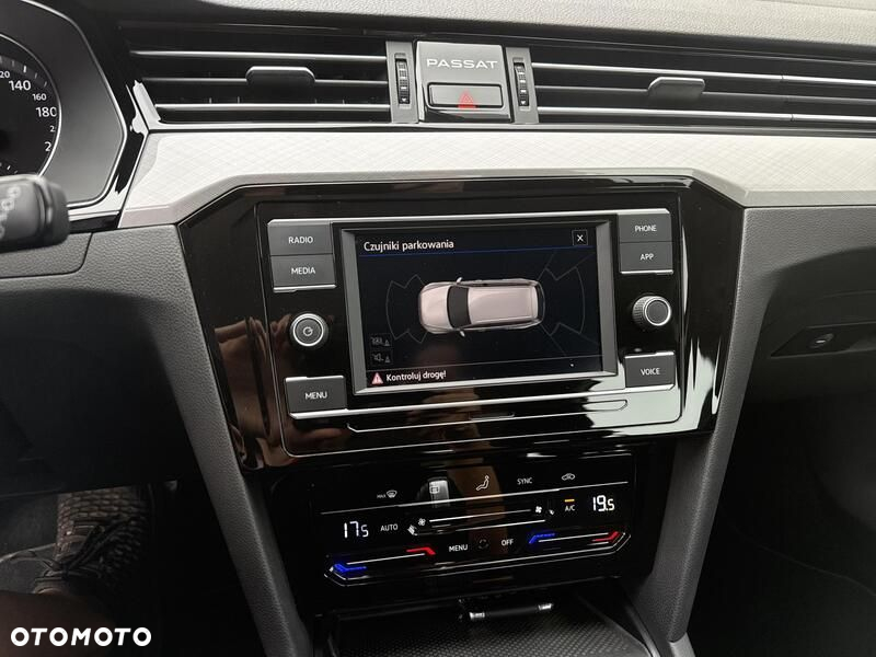 Volkswagen Passat 1.5 TSI EVO Business DSG - 15