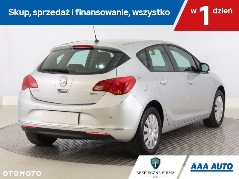 Opel Astra - 7