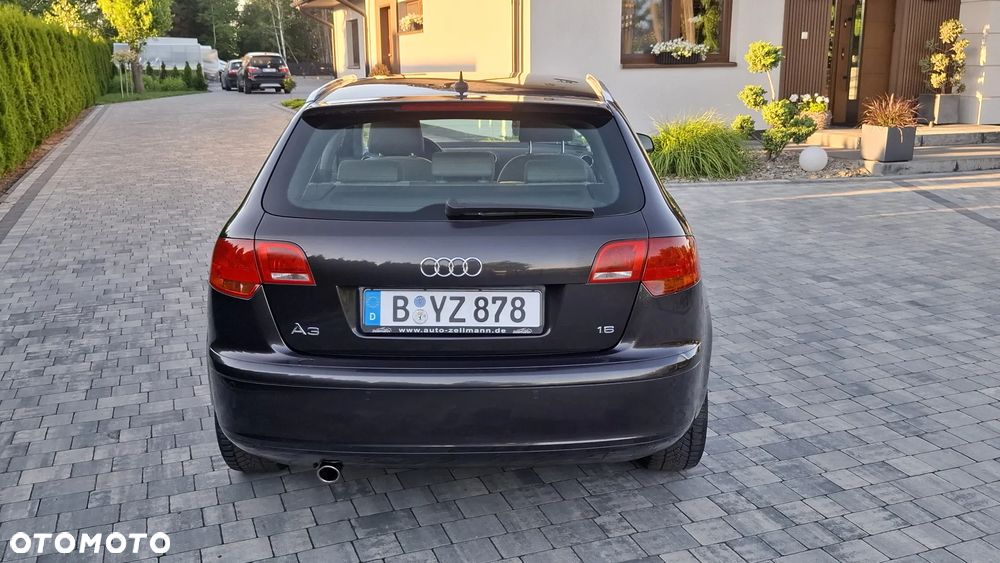 Audi A3 Sportback 1.6 Ambition - 8