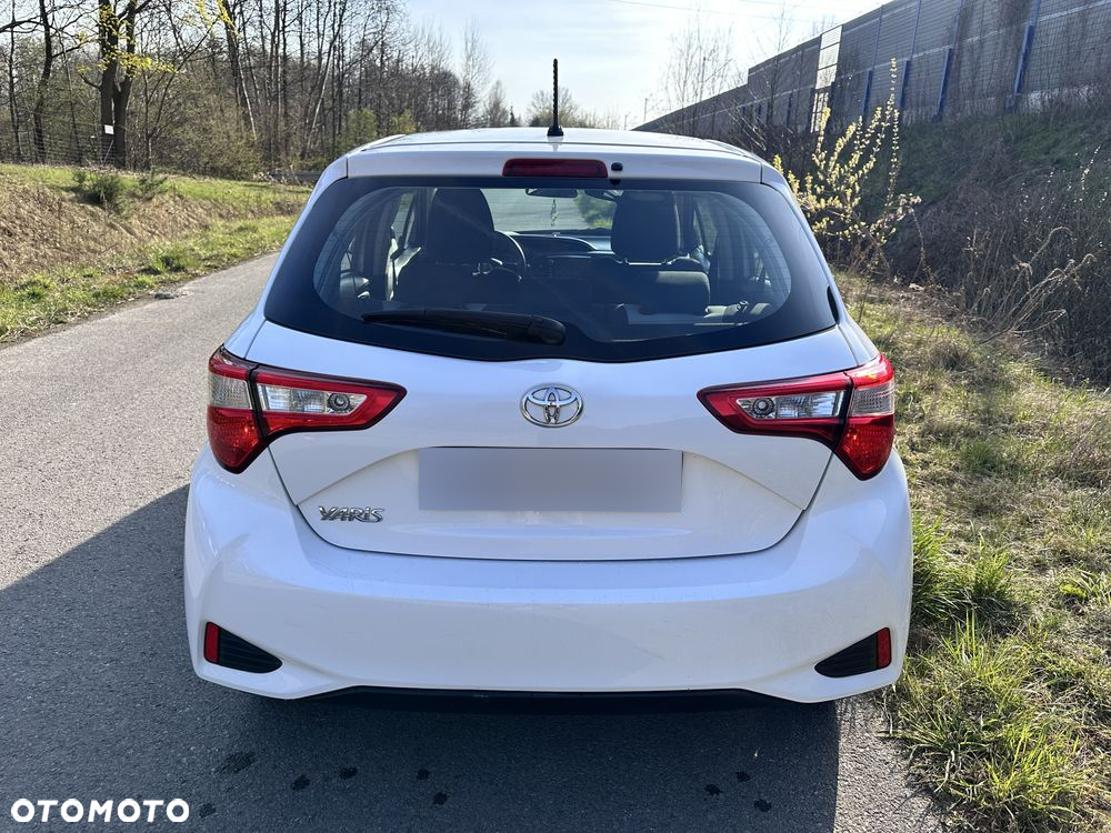 Toyota Yaris 1.5 Dynamic - 7