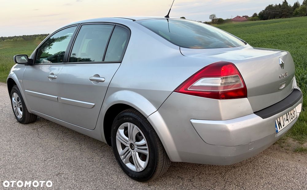 Renault Megane 1.6 Confort Privilege - 5