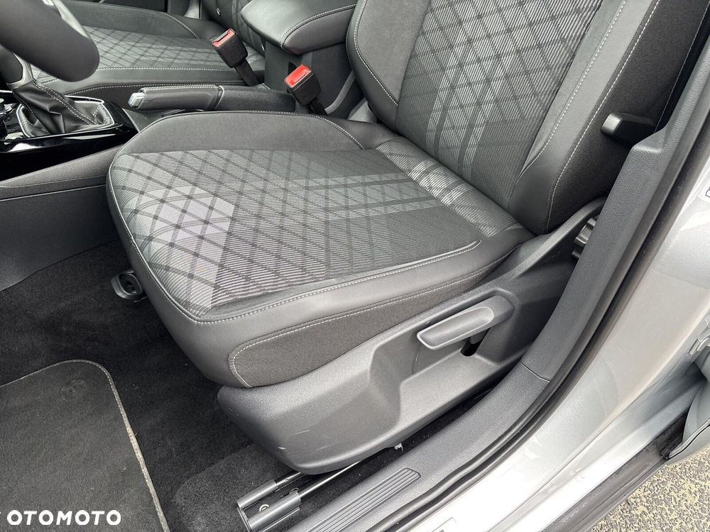 Volkswagen T-Cross - 12