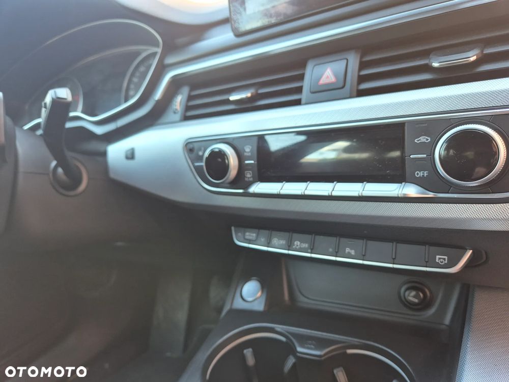 Audi A4 Avant 2.0 TDI clean diesel Multitronic - 35