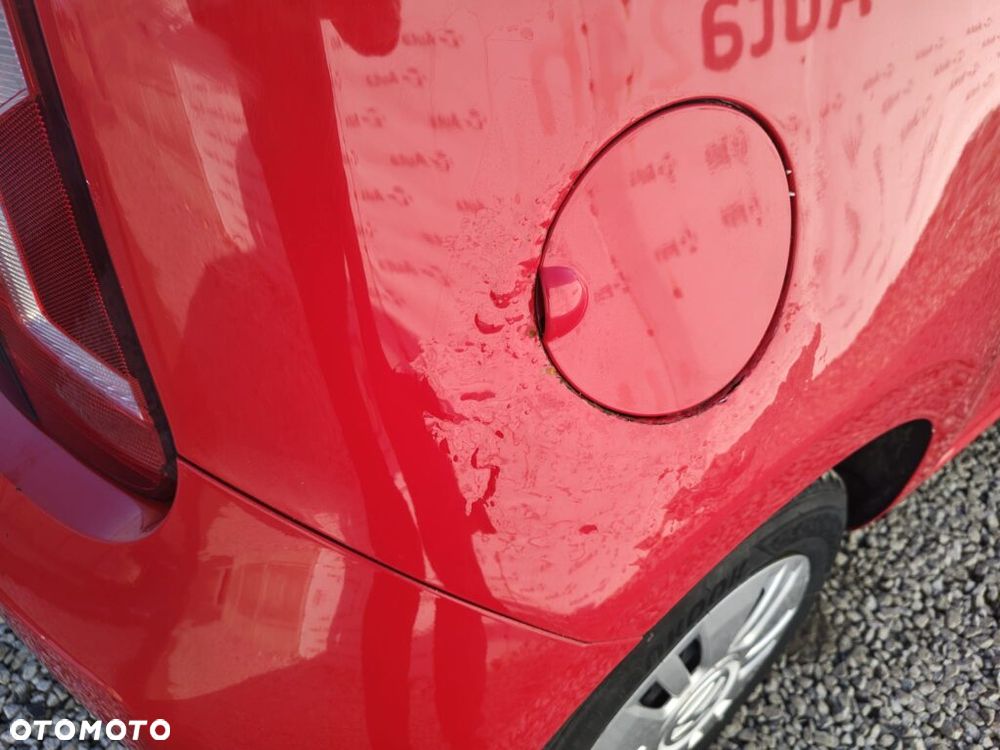 Volkswagen up! move - 14