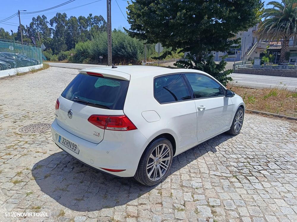 VW Golf 1.6 TDi DPF DSG Highline - 3
